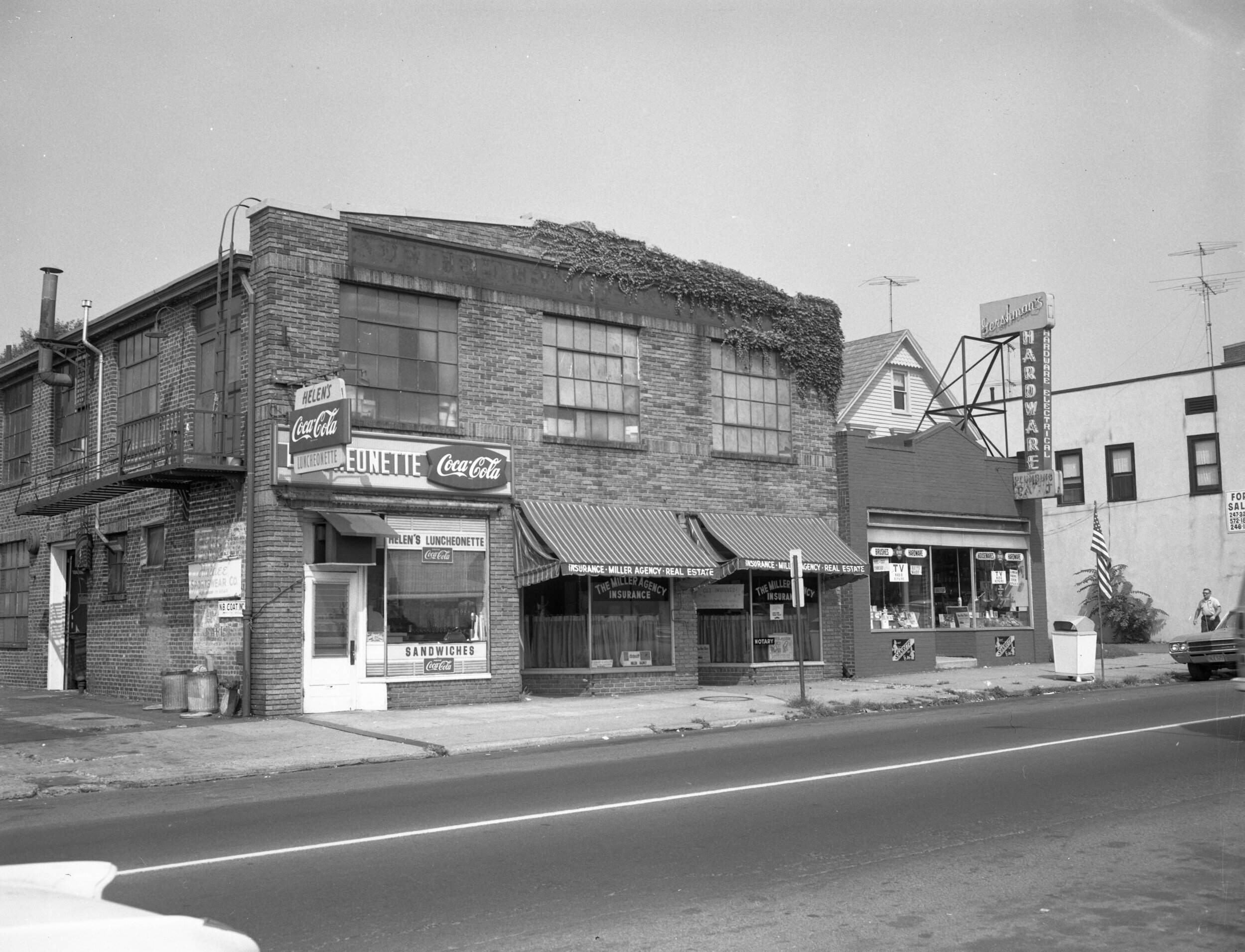 06a433a_433_Raritan+Avenue_Helens+and+Miller+Agency_after+1965.jpg